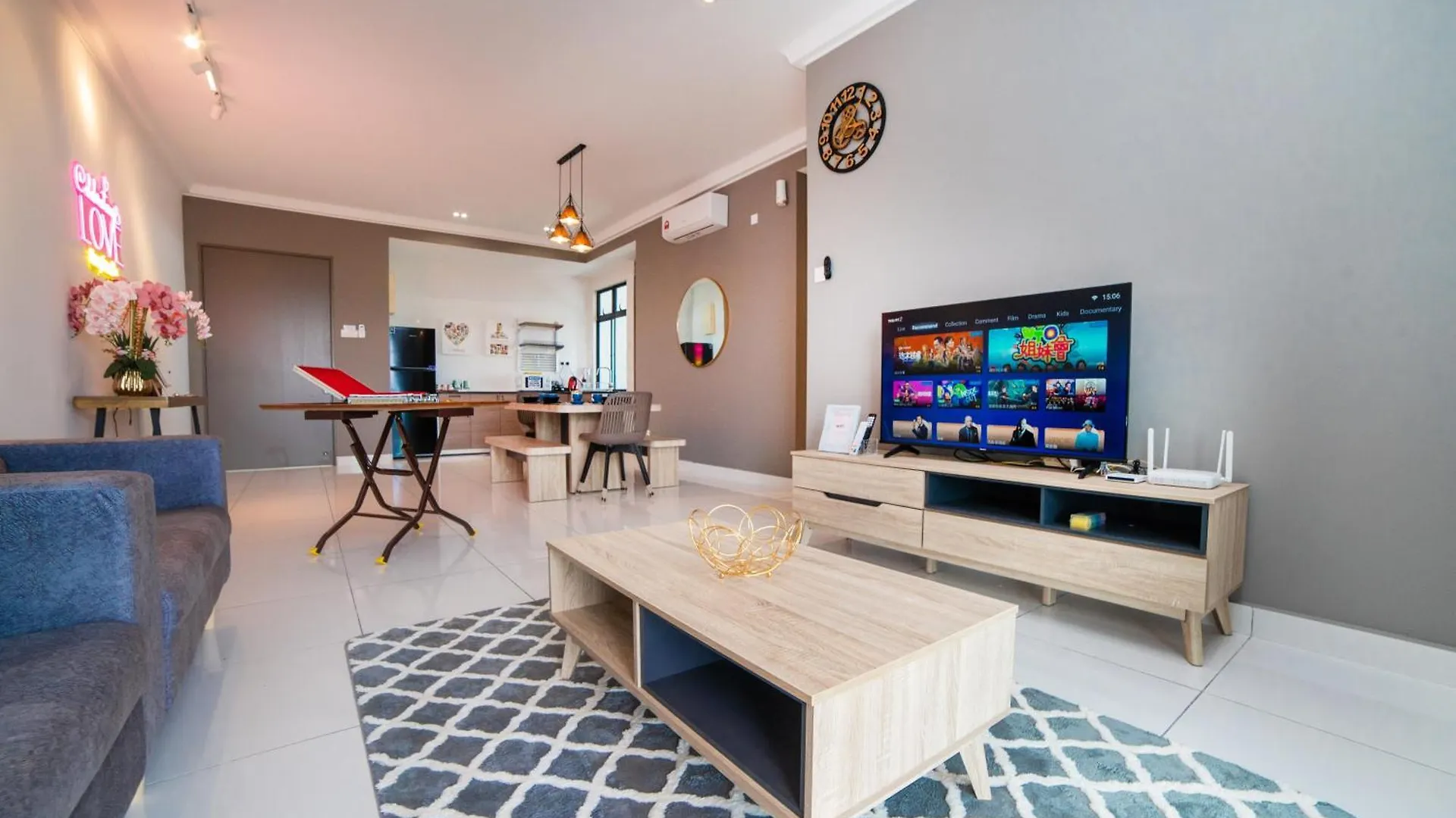 公寓 The Platino Sweet Peony 3Br8Pax Nr Paradigm Mall 新山