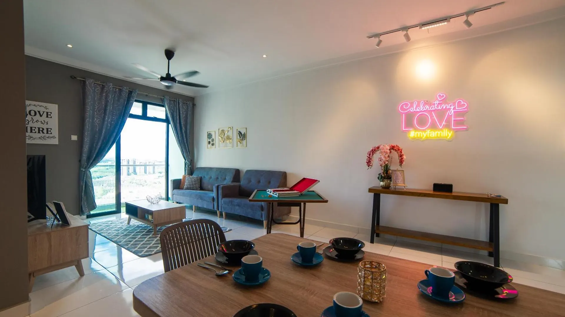 The Platino Sweet Peony 3Br8Pax Nr Paradigm Mall 新山 公寓