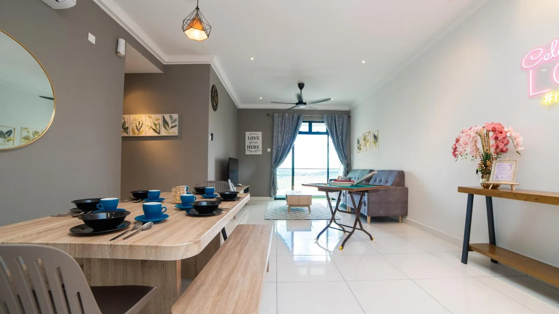 Apartment The Platino Sweet Peony 3Br8Pax Nr Paradigm Mall Johor Bahru Malaysia