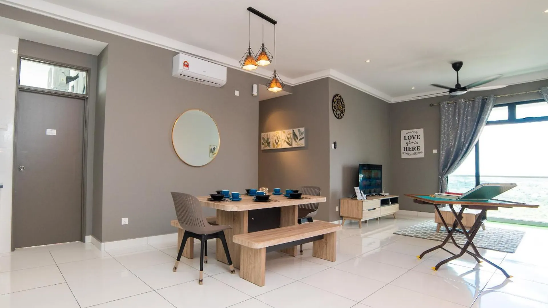The Platino Sweet Peony 3Br8Pax Nr Paradigm Mall Johor Bahru