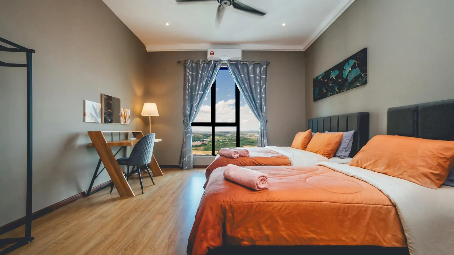 The Platino Sweet Peony 3Br8Pax Nr Paradigm Mall Johor Bahru Malaysia